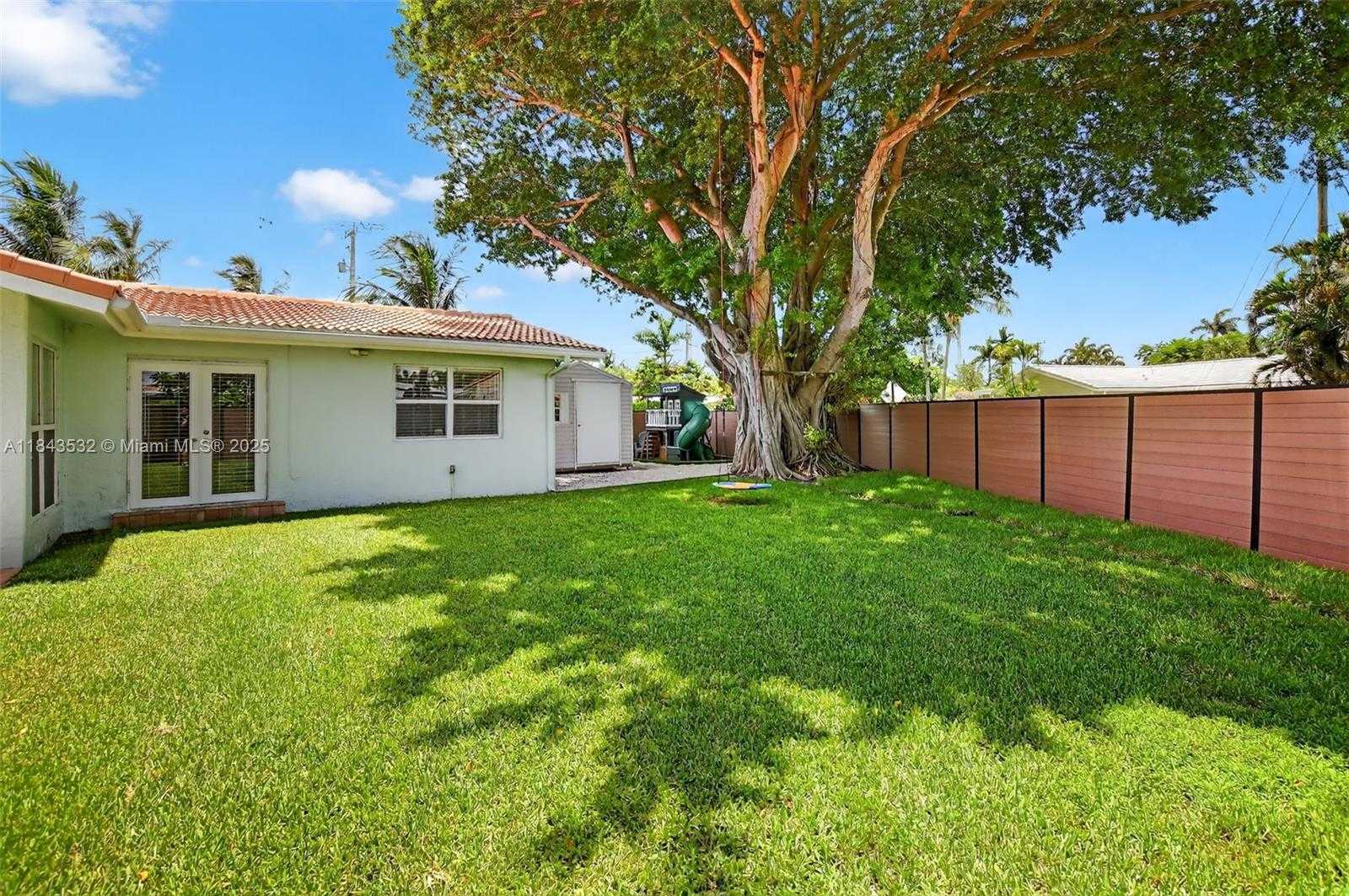 Small Image of 1019 SOUTH EAST 12TH AVE, Deerfield Beach Number 37