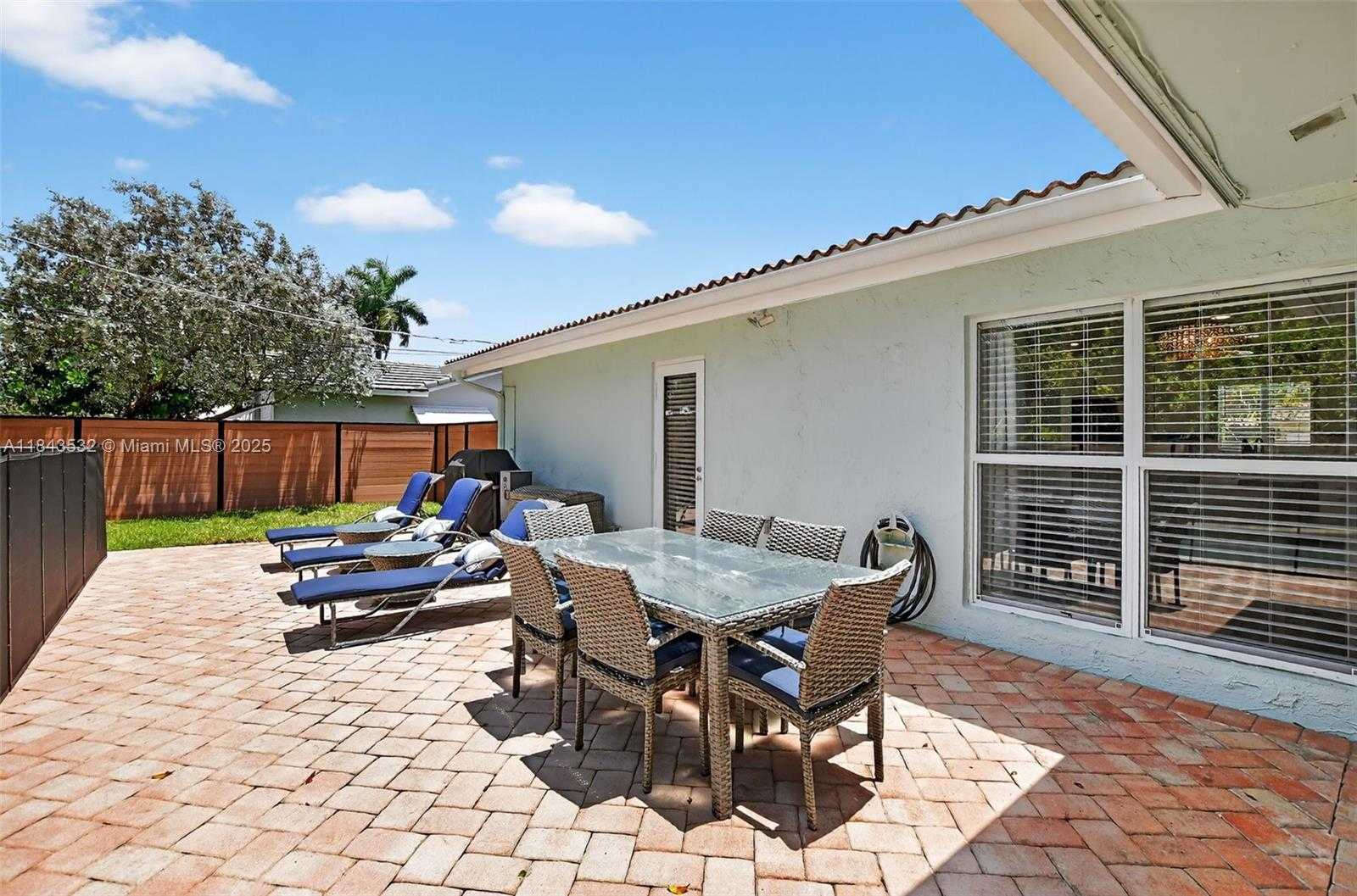 Small Image of 1019 SOUTH EAST 12TH AVE, Deerfield Beach Number 39