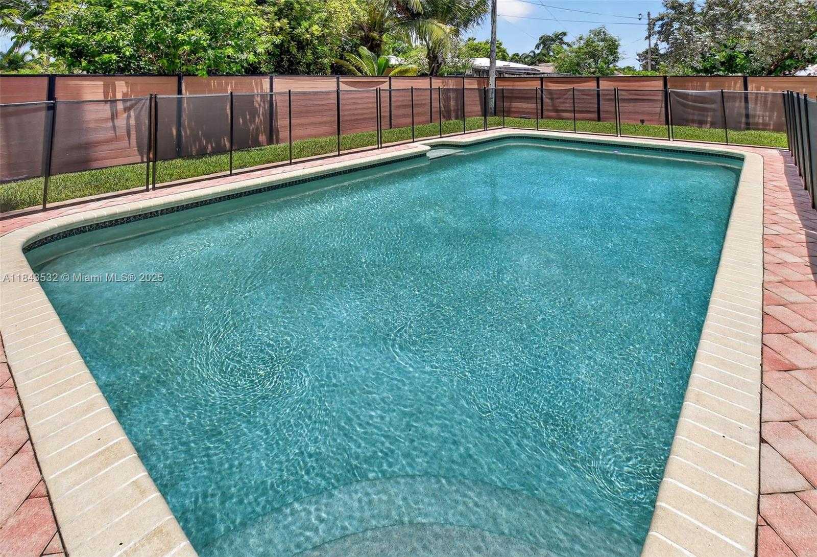 Small Image of 1019 SOUTH EAST 12TH AVE, Deerfield Beach Number 41