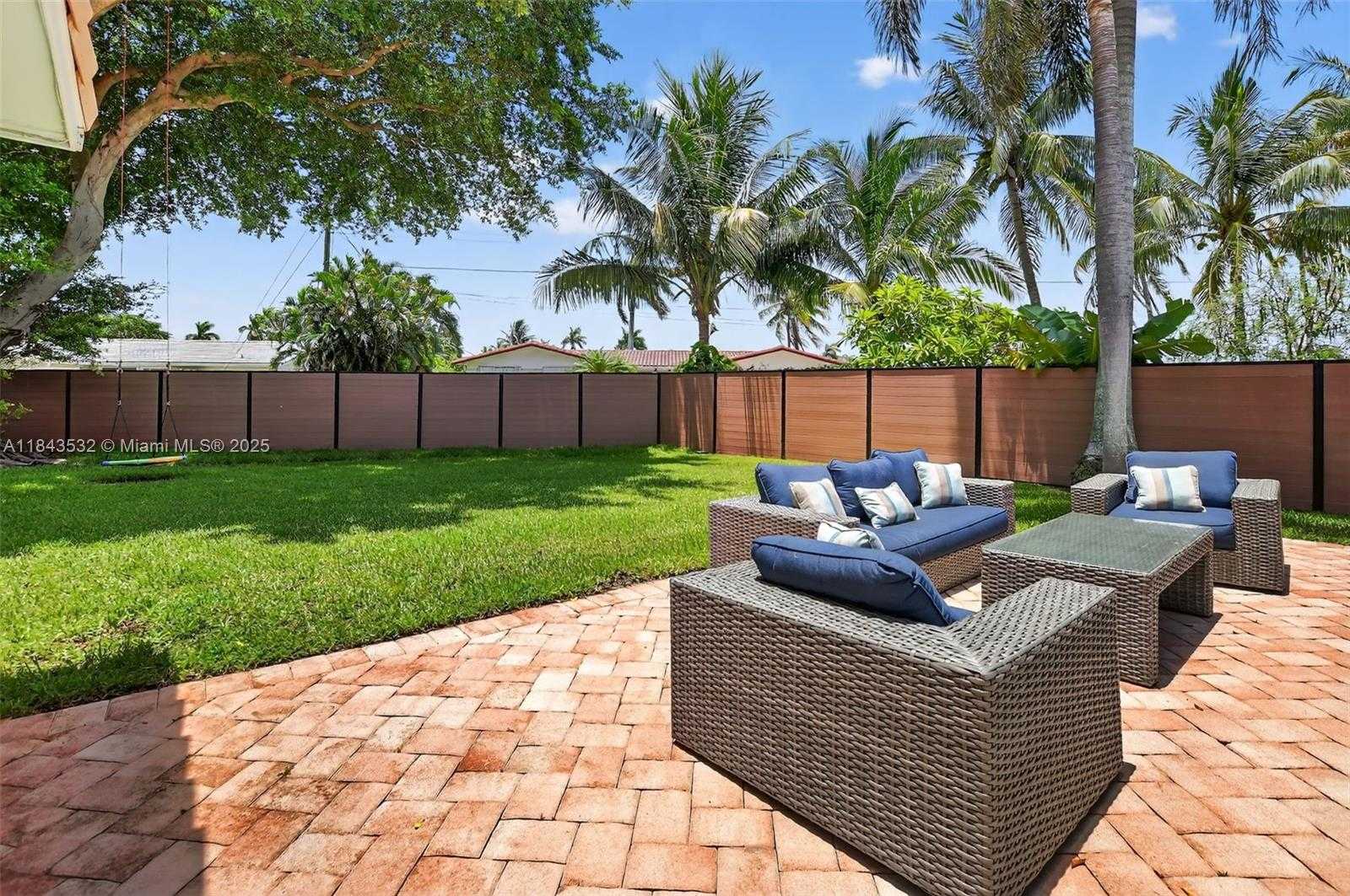 Small Image of 1019 SOUTH EAST 12TH AVE, Deerfield Beach Number 42