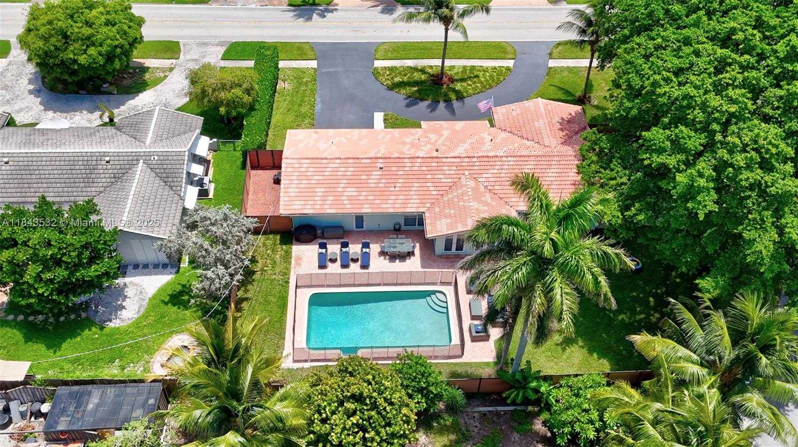 Small Image of 1019 SOUTH EAST 12TH AVE, Deerfield Beach Number 46