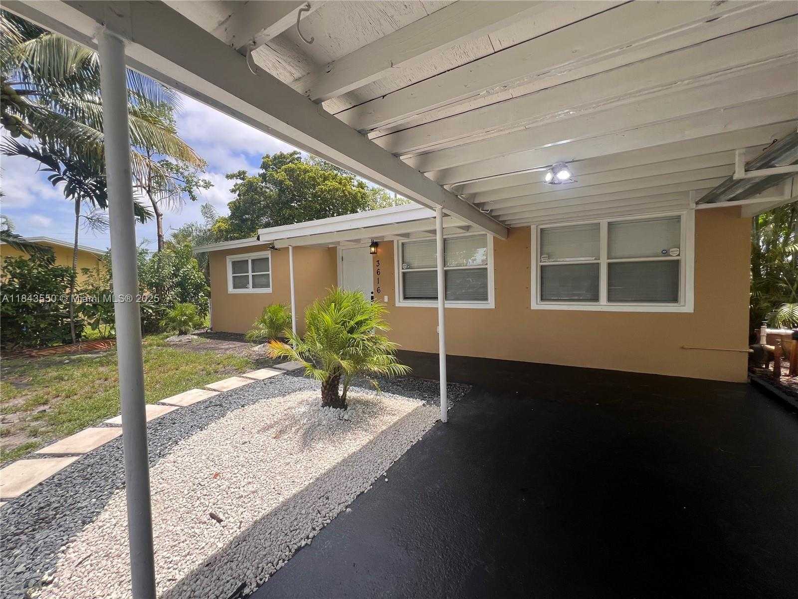 Small Image of 3616 SOUTH WEST 14TH ST, Fort Lauderdale Number 10