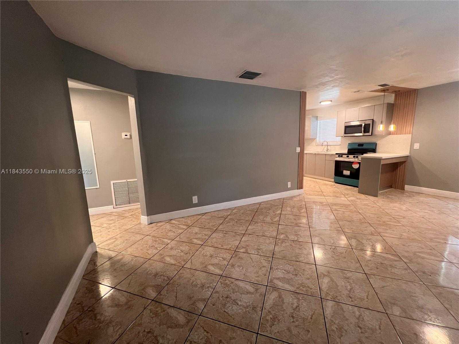 Small Image of 3616 SOUTH WEST 14TH ST, Fort Lauderdale Number 13