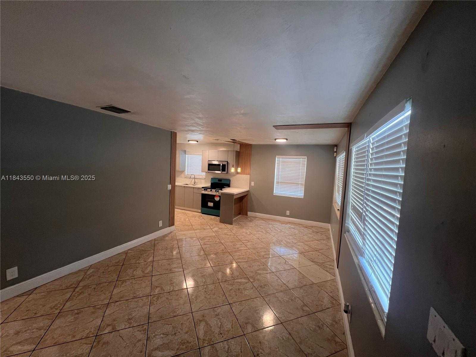 Small Image of 3616 SOUTH WEST 14TH ST, Fort Lauderdale Number 15