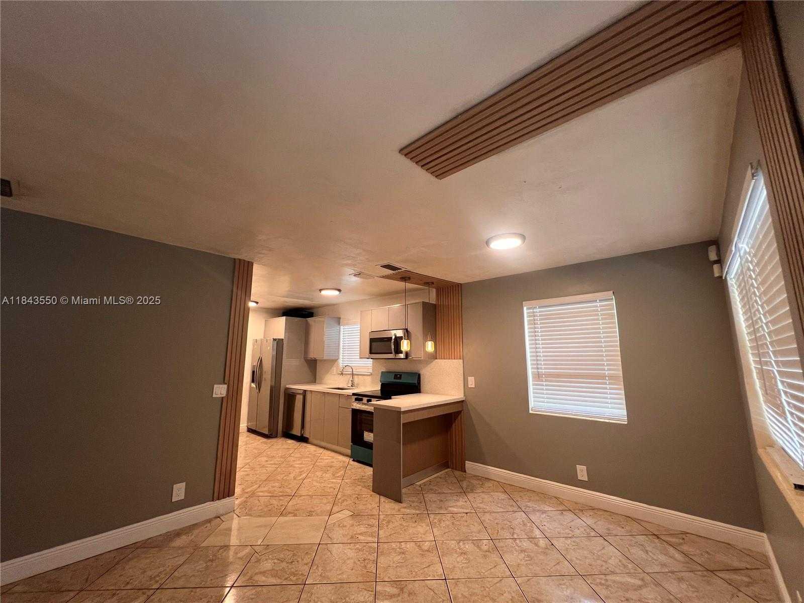 Small Image of 3616 SOUTH WEST 14TH ST, Fort Lauderdale Number 17