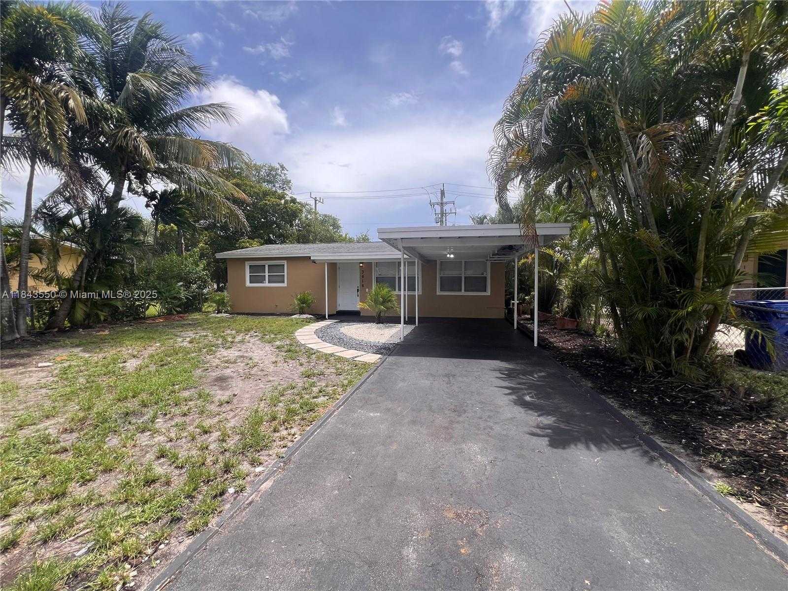 Small Image of 3616 SOUTH WEST 14TH ST, Fort Lauderdale Number 2