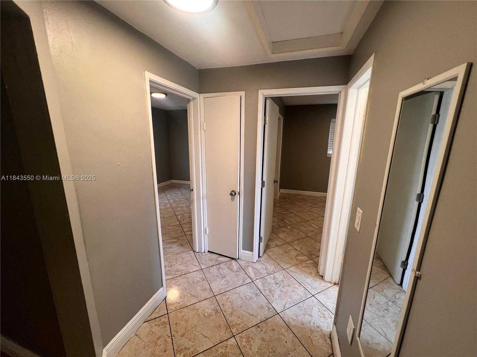 Small Image of 3616 SOUTH WEST 14TH ST, Fort Lauderdale Number 26