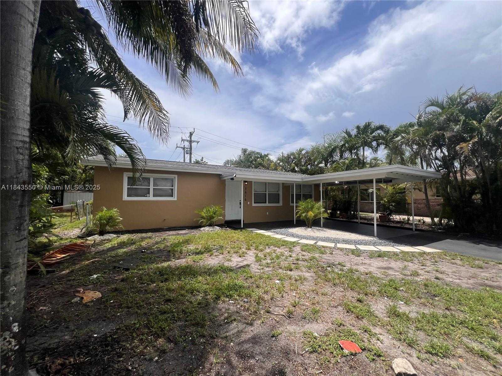 Small Image of 3616 SOUTH WEST 14TH ST, Fort Lauderdale Number 3