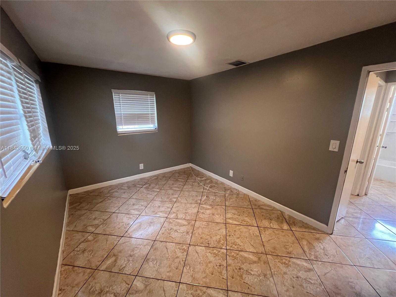 Small Image of 3616 SOUTH WEST 14TH ST, Fort Lauderdale Number 32