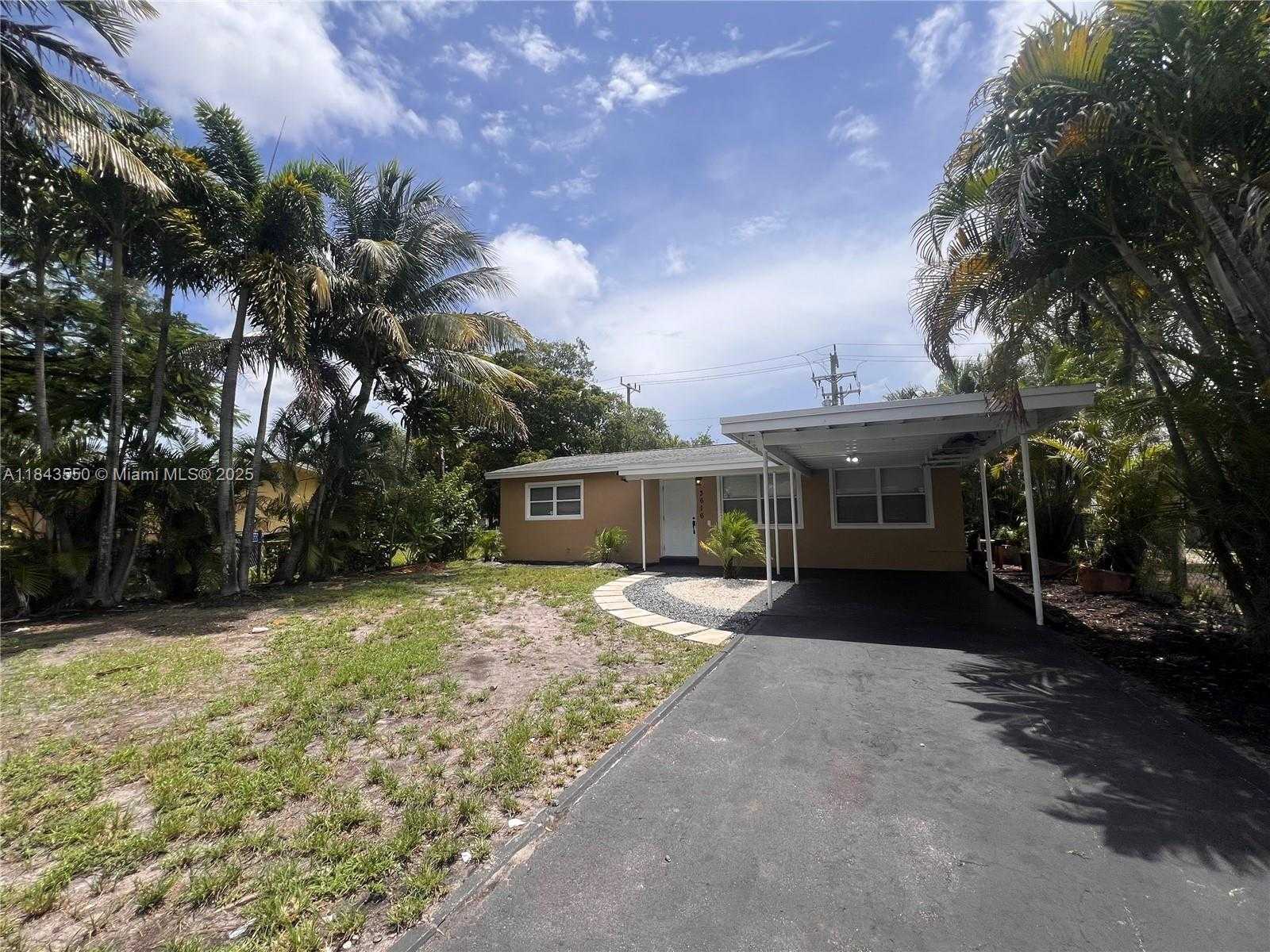 Small Image of 3616 SOUTH WEST 14TH ST, Fort Lauderdale Number 4