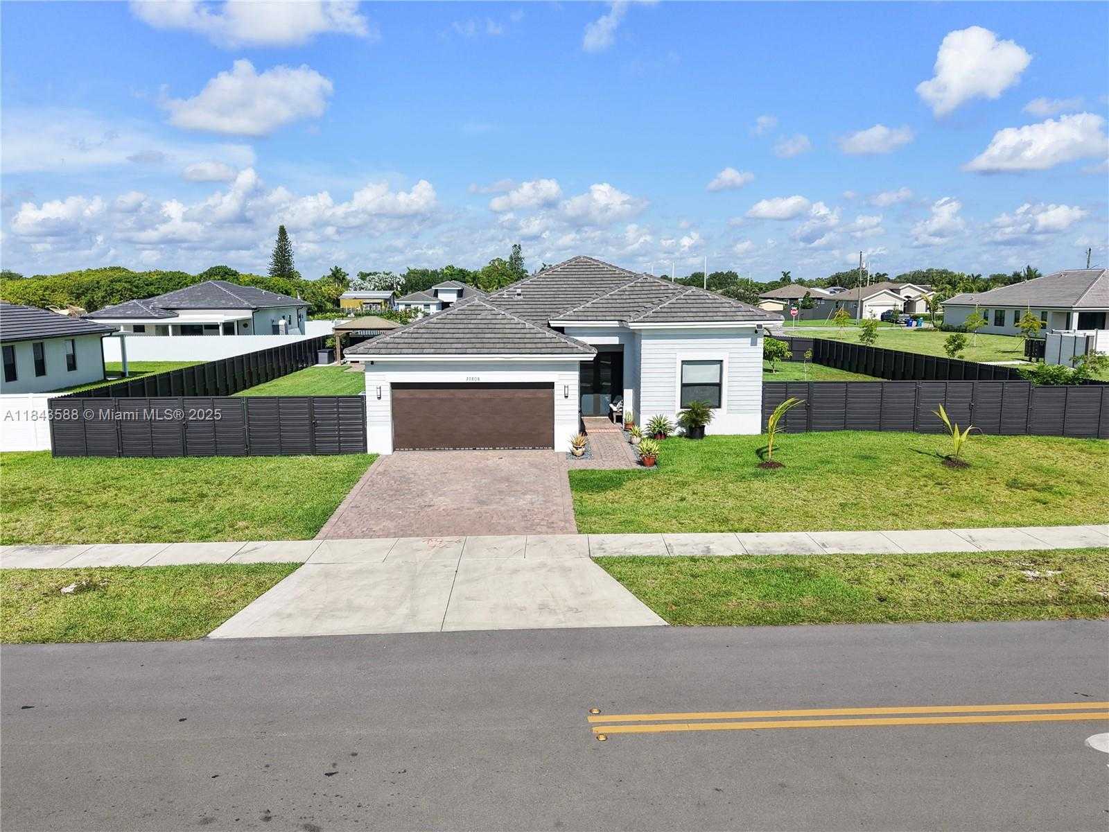 Small Image of 30808 SOUTH WEST 192ND CT, Homestead Number 4