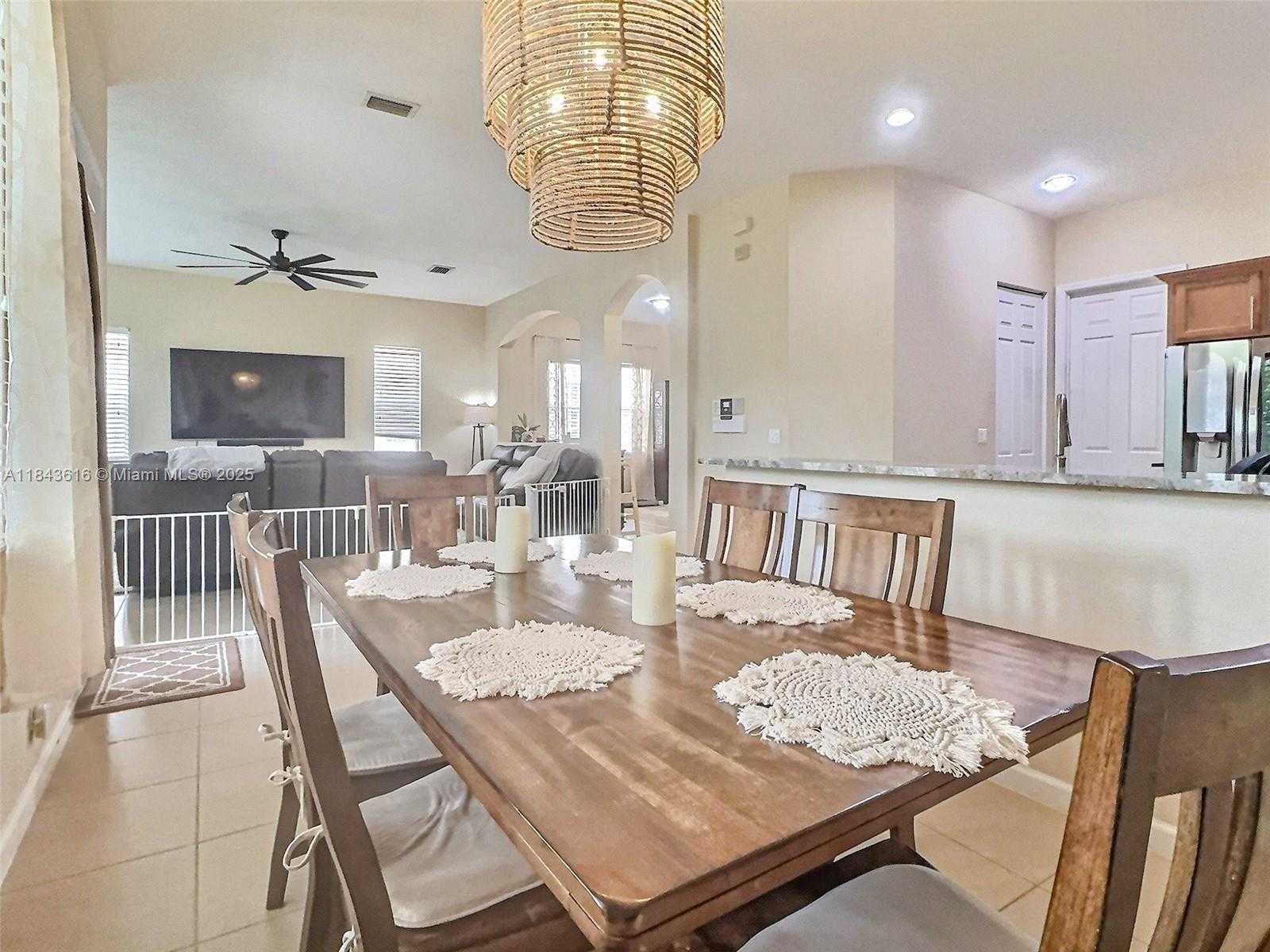 Small Image of 1094 GROVE PARK CIR, Boynton Beach Number 10