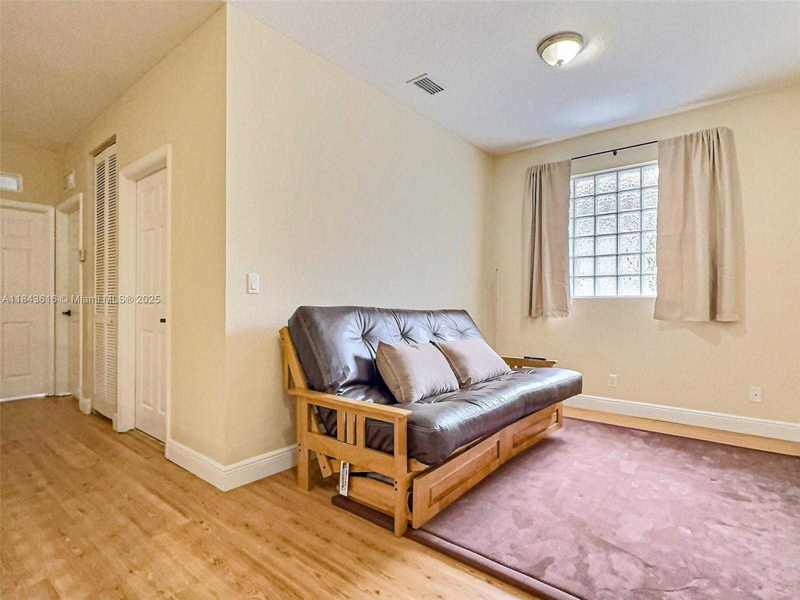 Small Image of 1094 GROVE PARK CIR, Boynton Beach Number 13