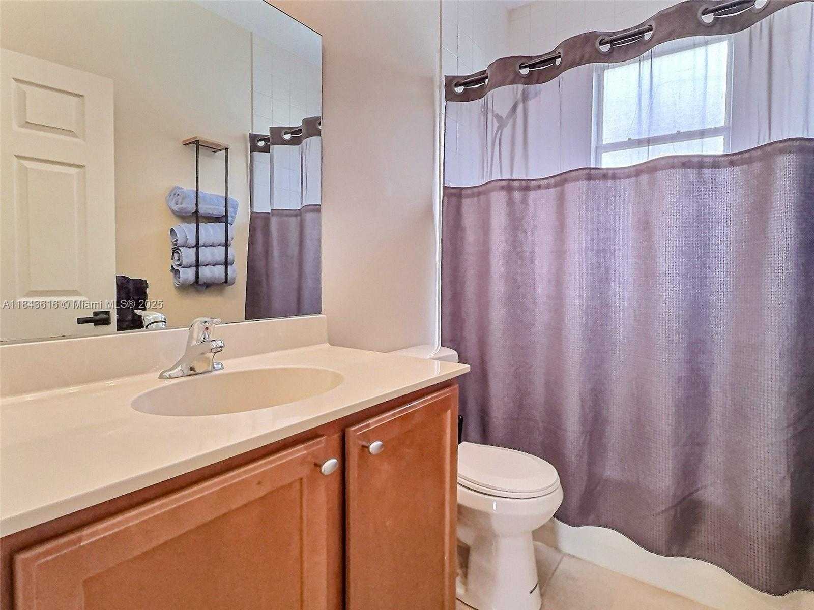 Small Image of 1094 GROVE PARK CIR, Boynton Beach Number 20
