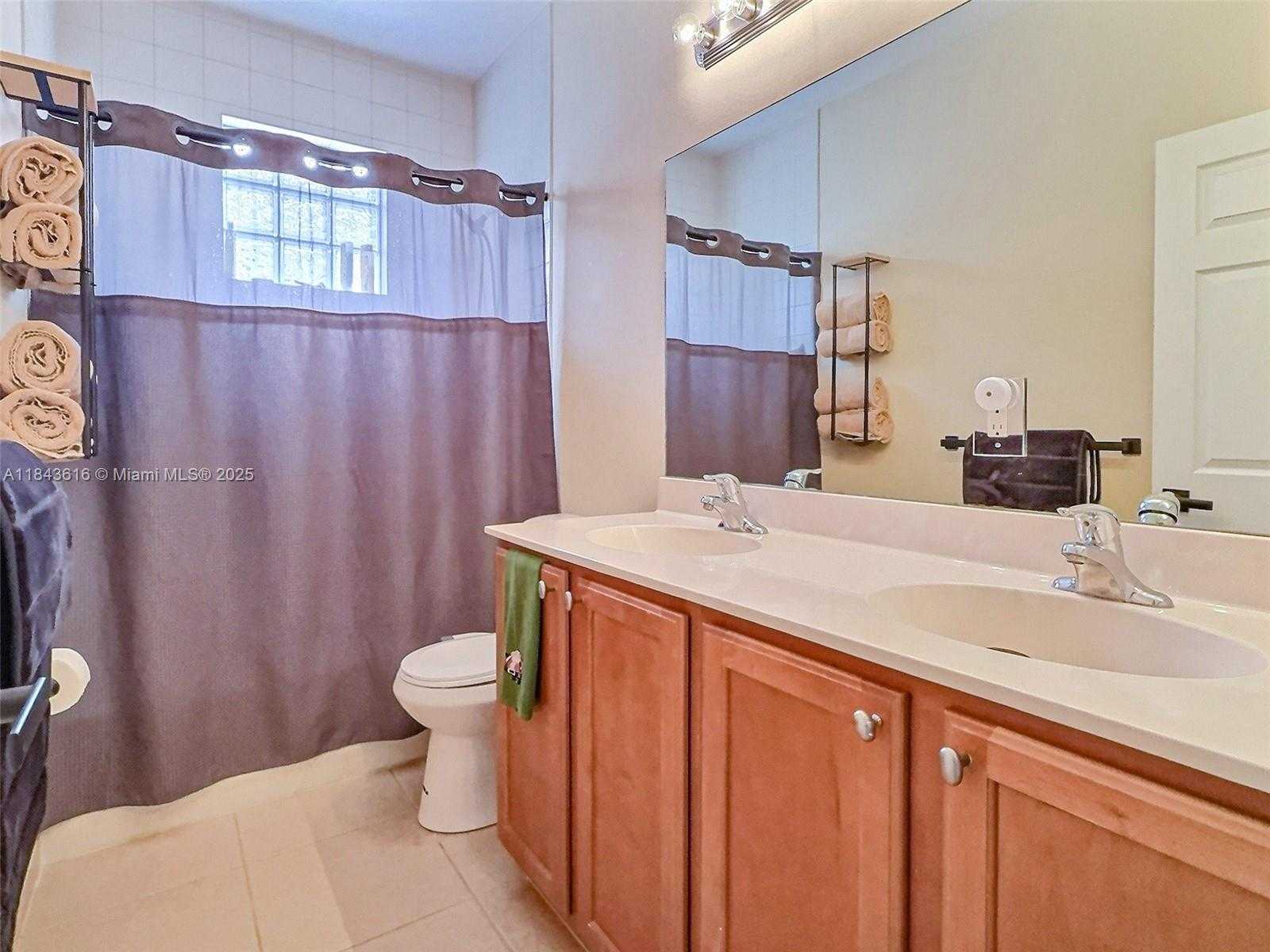 Small Image of 1094 GROVE PARK CIR, Boynton Beach Number 21