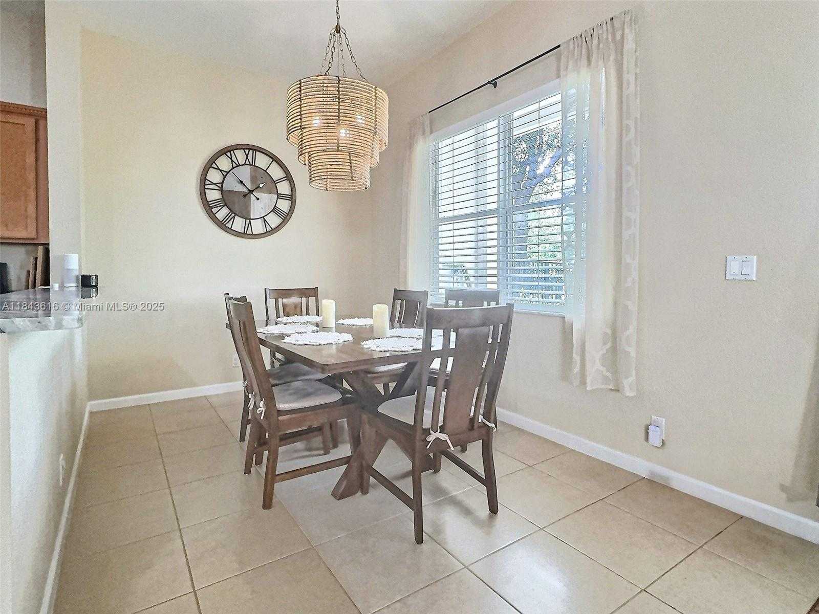 Small Image of 1094 GROVE PARK CIR, Boynton Beach Number 9