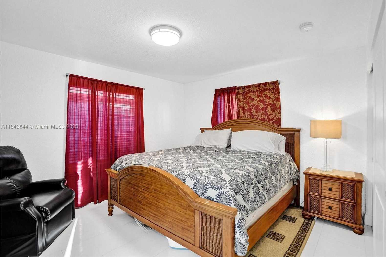 Small Image of 320 NORTH EAST 33RD ST, Oakland Park Number 16