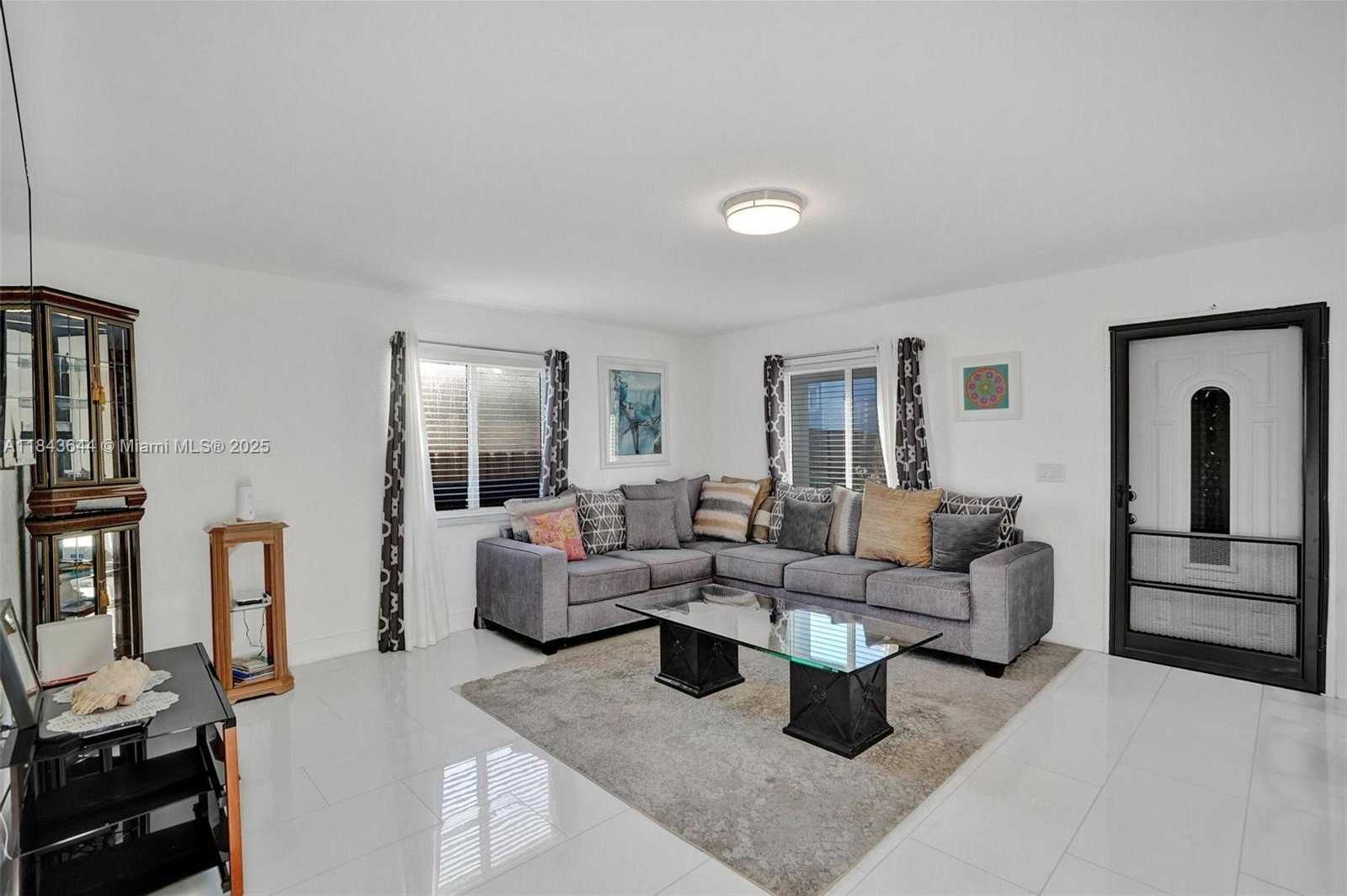 Small Image of 320 NORTH EAST 33RD ST, Oakland Park Number 21