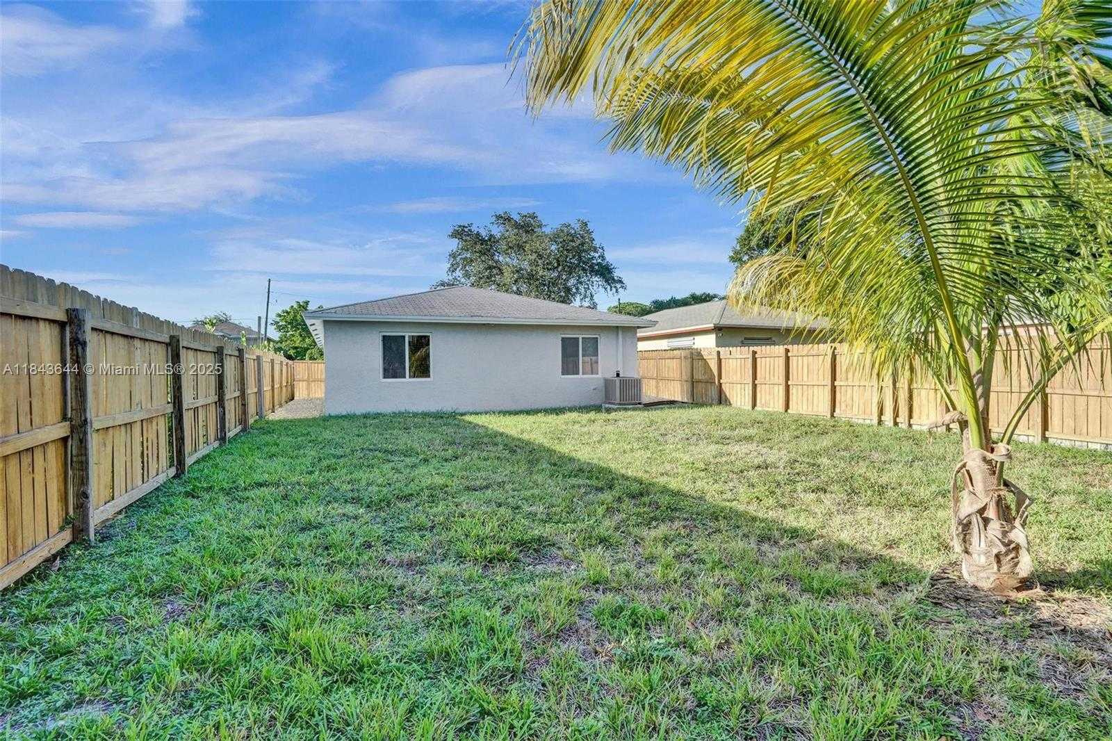 Small Image of 320 NORTH EAST 33RD ST, Oakland Park Number 26