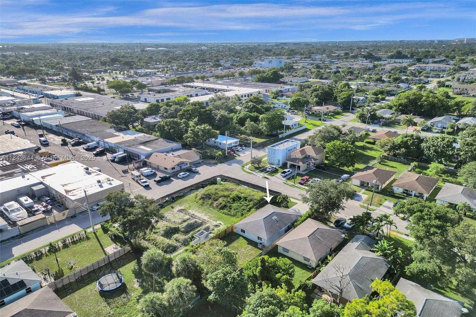 Small Image of 320 NORTH EAST 33RD ST, Oakland Park Number 33