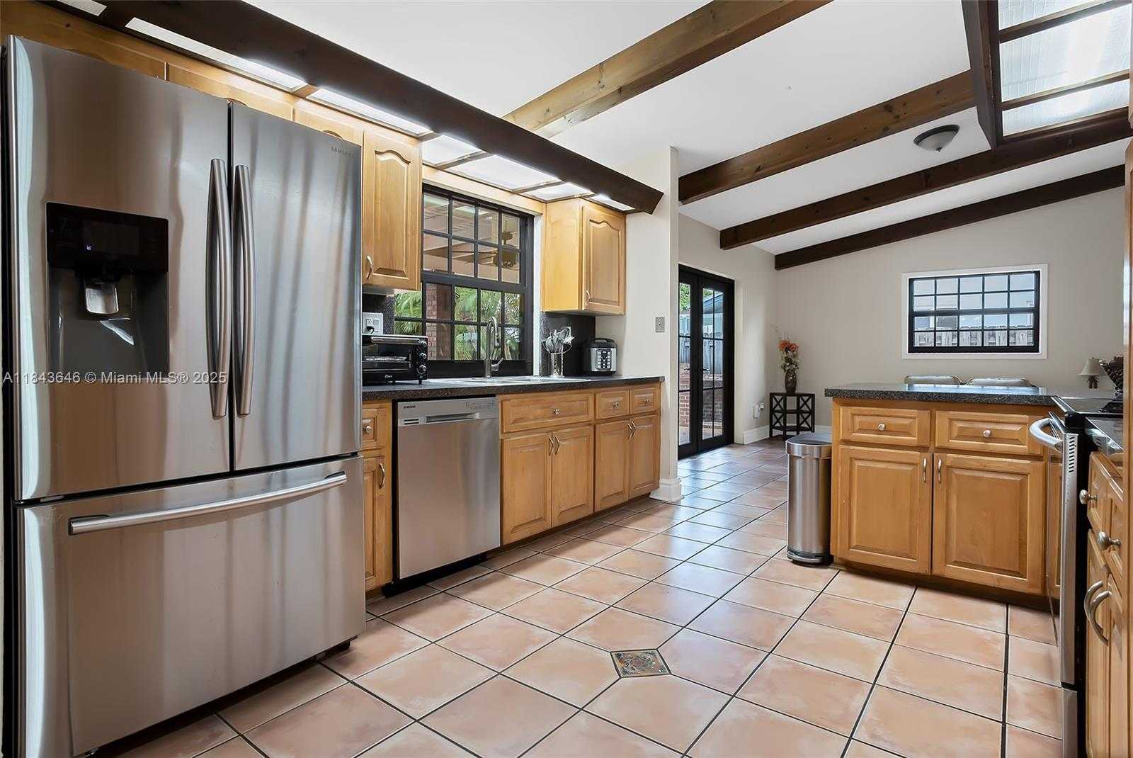 Small Image of 11040 SOUTH WEST 140TH AVE, Miami Number 15