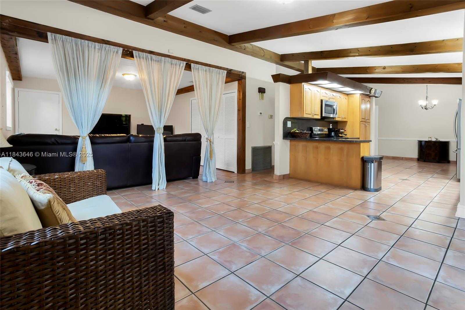 Small Image of 11040 SOUTH WEST 140TH AVE, Miami Number 18