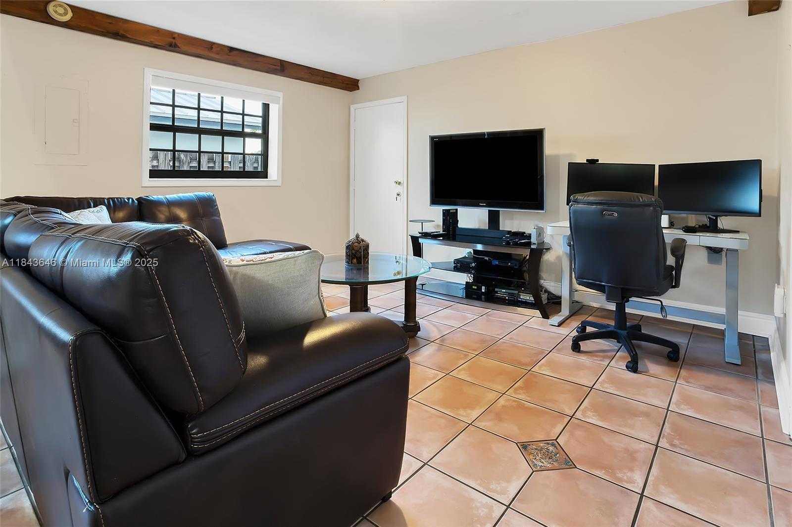 Small Image of 11040 SOUTH WEST 140TH AVE, Miami Number 20