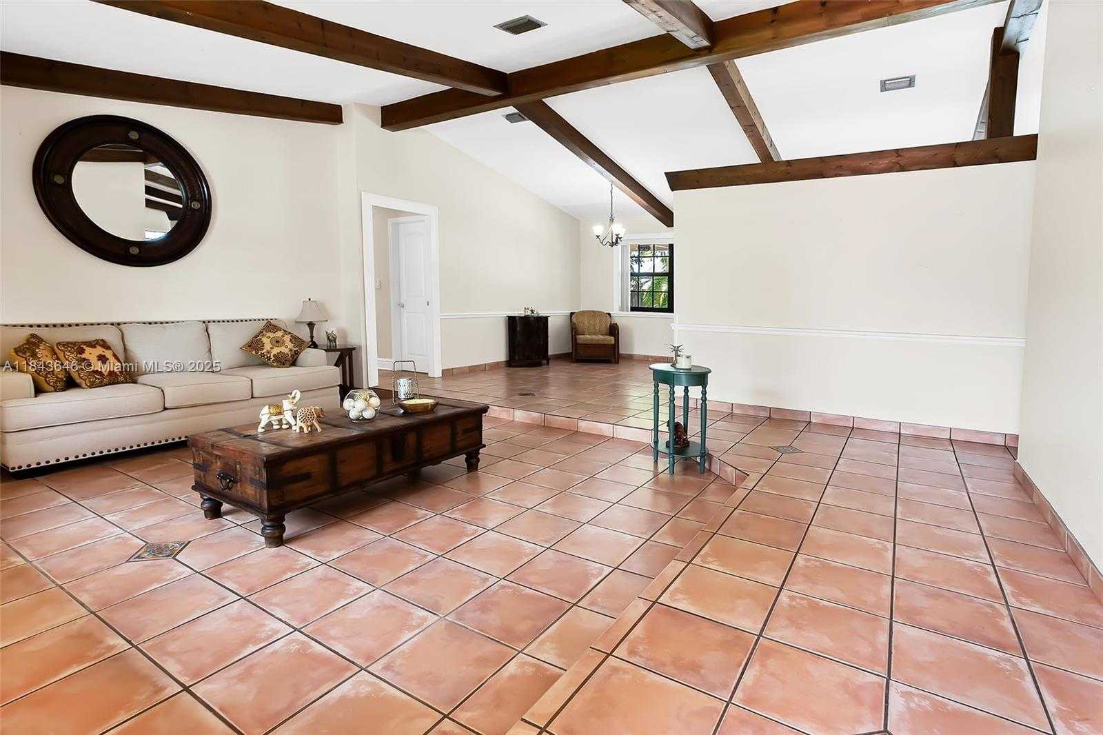 Small Image of 11040 SOUTH WEST 140TH AVE, Miami Number 6