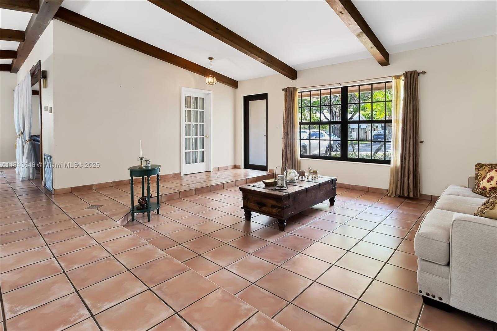 Small Image of 11040 SOUTH WEST 140TH AVE, Miami Number 8