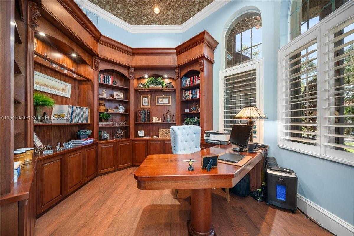 Small Image of 125 DOCKSIDE CIR, Weston Number 10