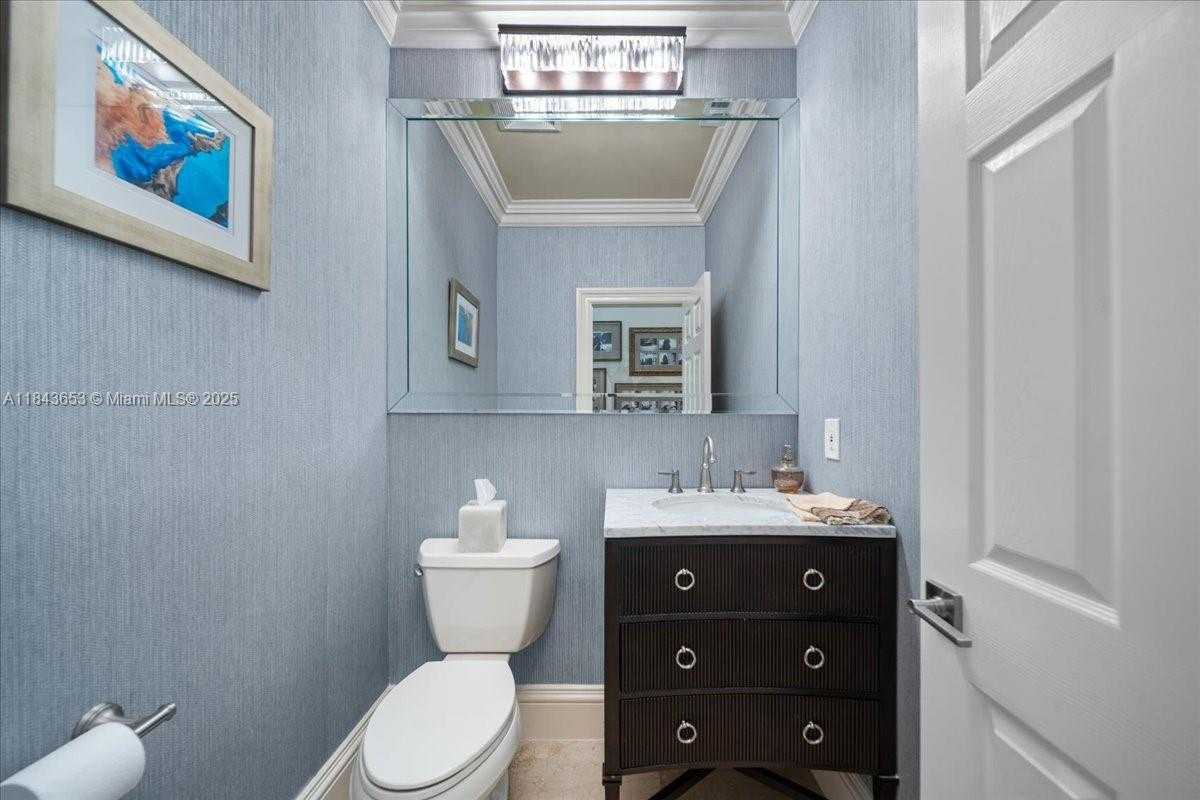 Small Image of 125 DOCKSIDE CIR, Weston Number 11