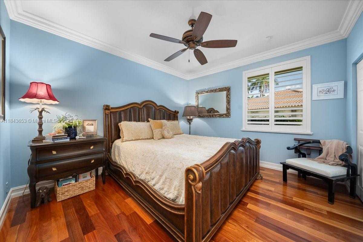 Small Image of 125 DOCKSIDE CIR, Weston Number 18