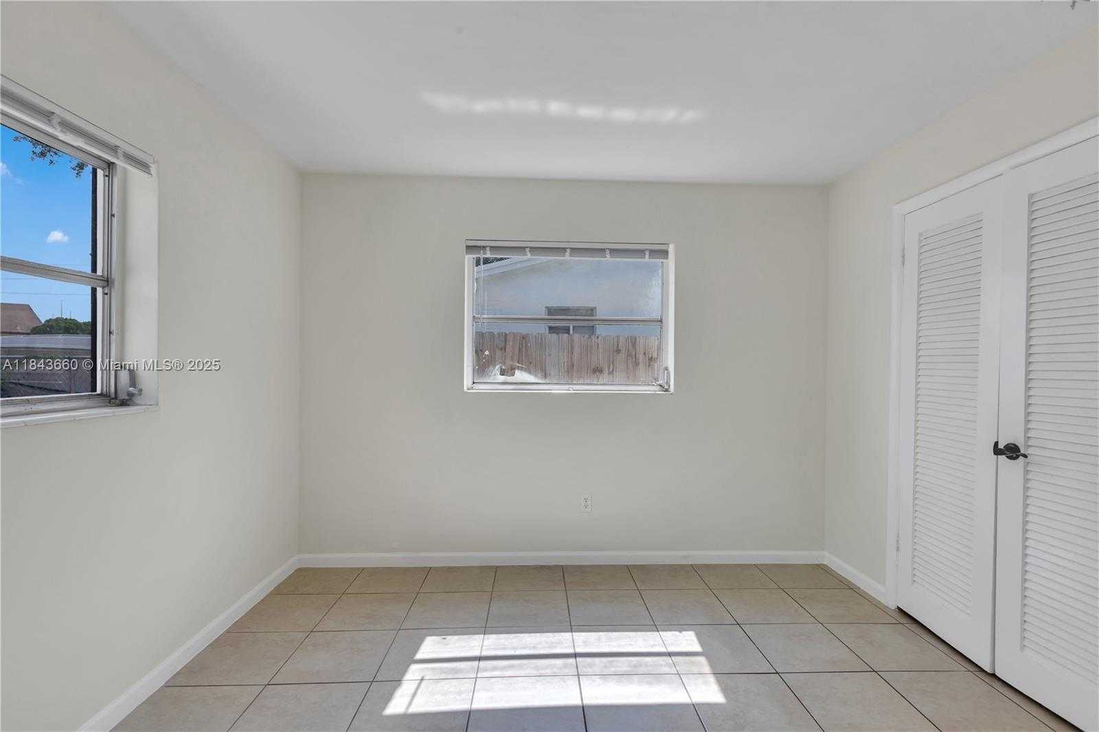 Small Image of 6420 WASHINGTON ST, Hollywood Number 10