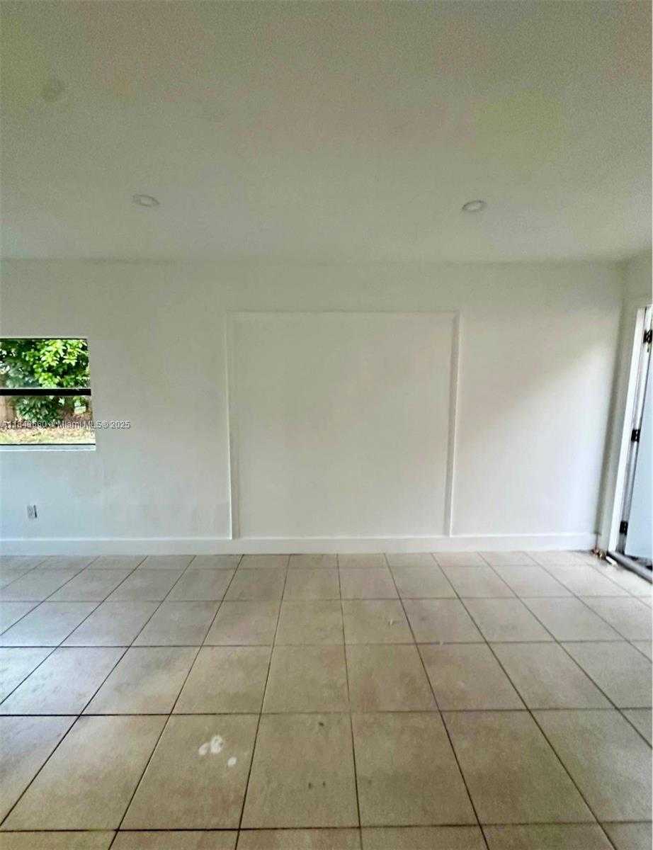 Small Image of 6420 WASHINGTON ST, Hollywood Number 25