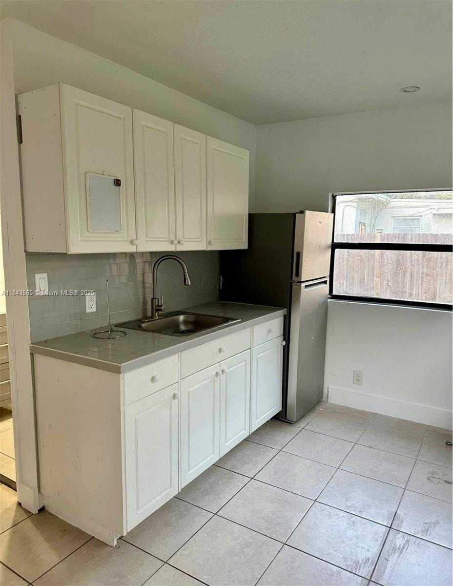 Small Image of 6420 WASHINGTON ST, Hollywood Number 27