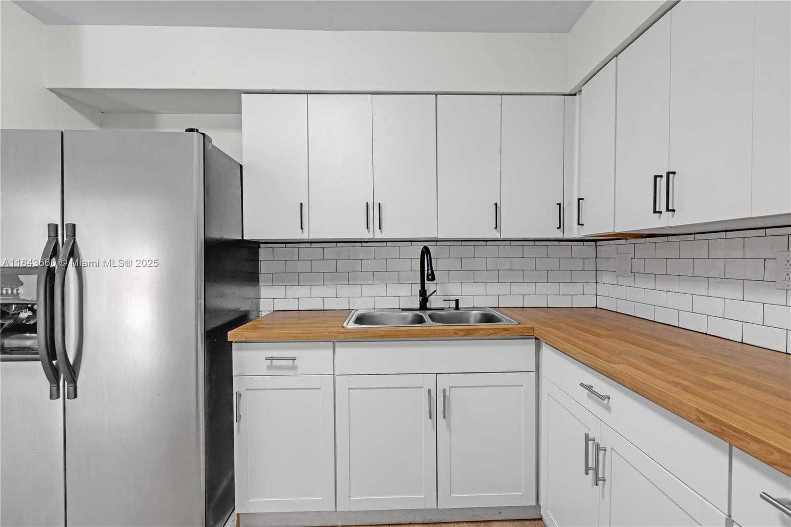 Small Image of 6420 WASHINGTON ST, Hollywood Number 6