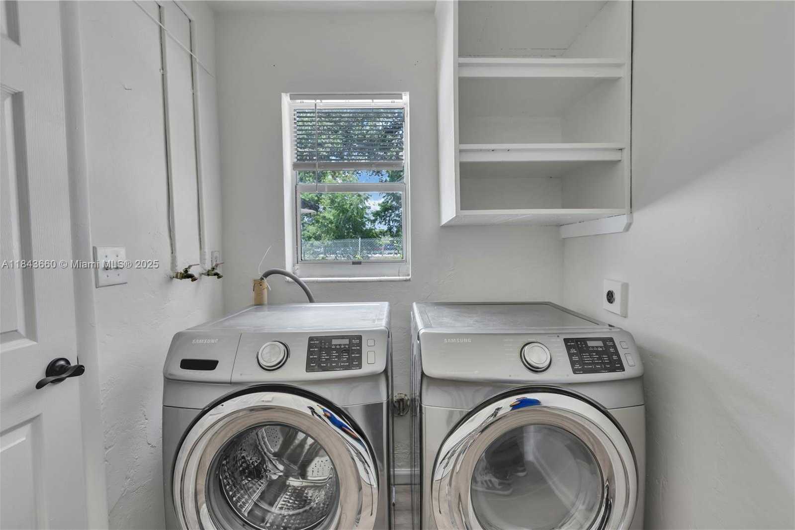 Small Image of 6420 WASHINGTON ST, Hollywood Number 9