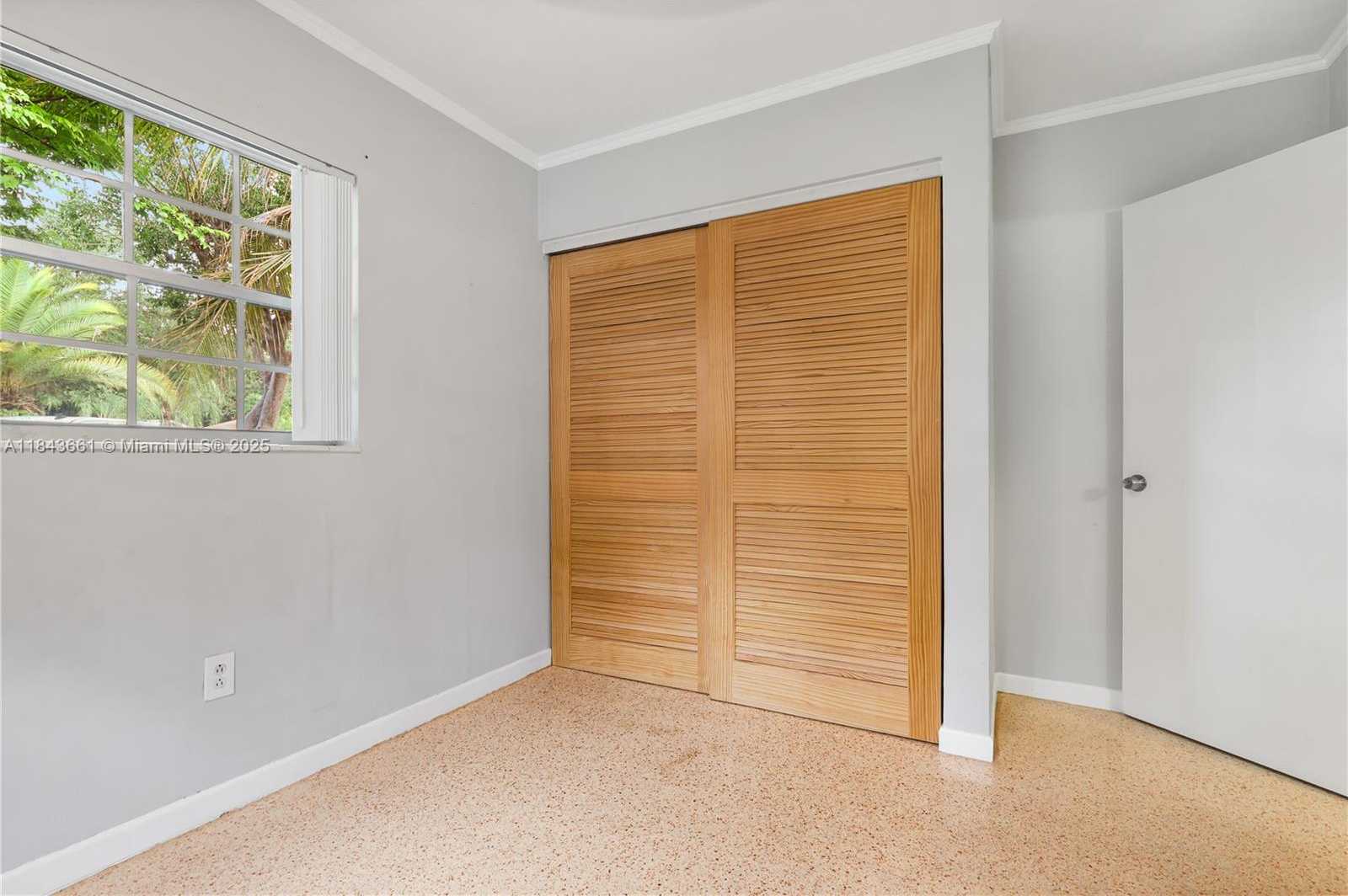 Small Image of 9455 SOUTH WEST 181ST ST, Palmetto Bay Number 14