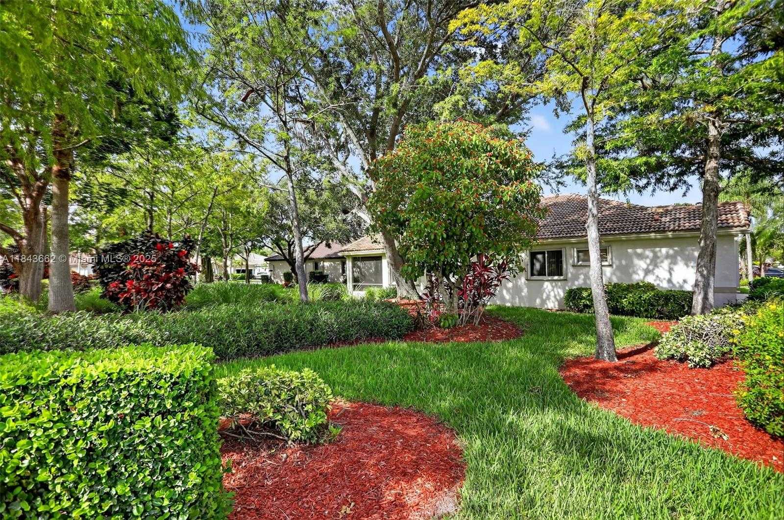 Small Image of 8754 NORTH WEST 75TH PL, Tamarac Number 4
