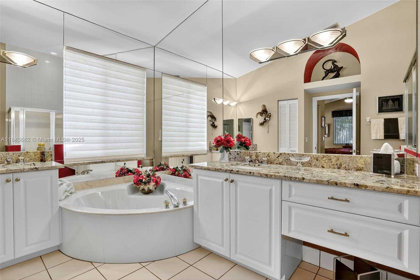 Small Image of 8754 NORTH WEST 75TH PL, Tamarac Number 40
