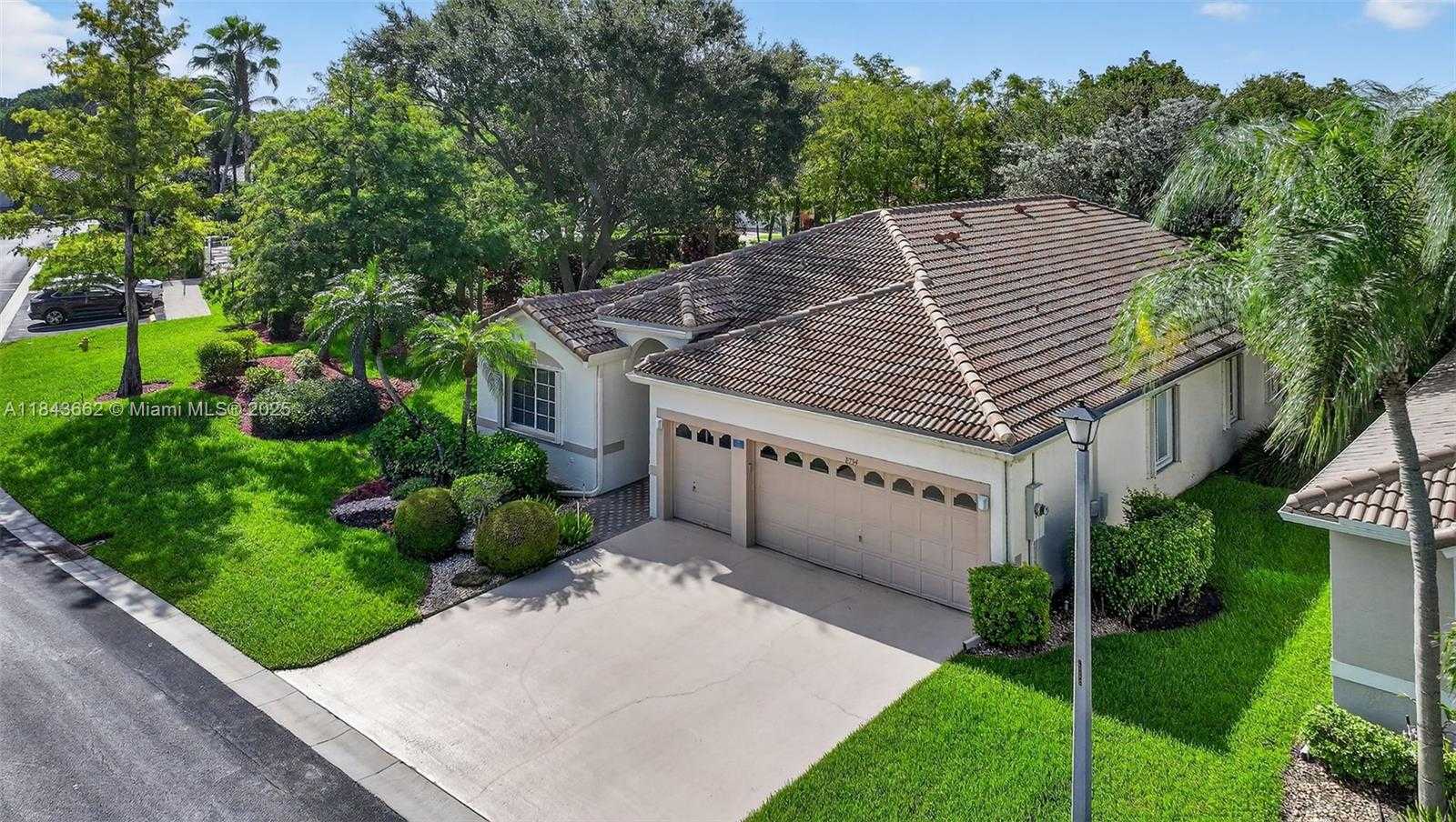 Small Image of 8754 NORTH WEST 75TH PL, Tamarac Number 44