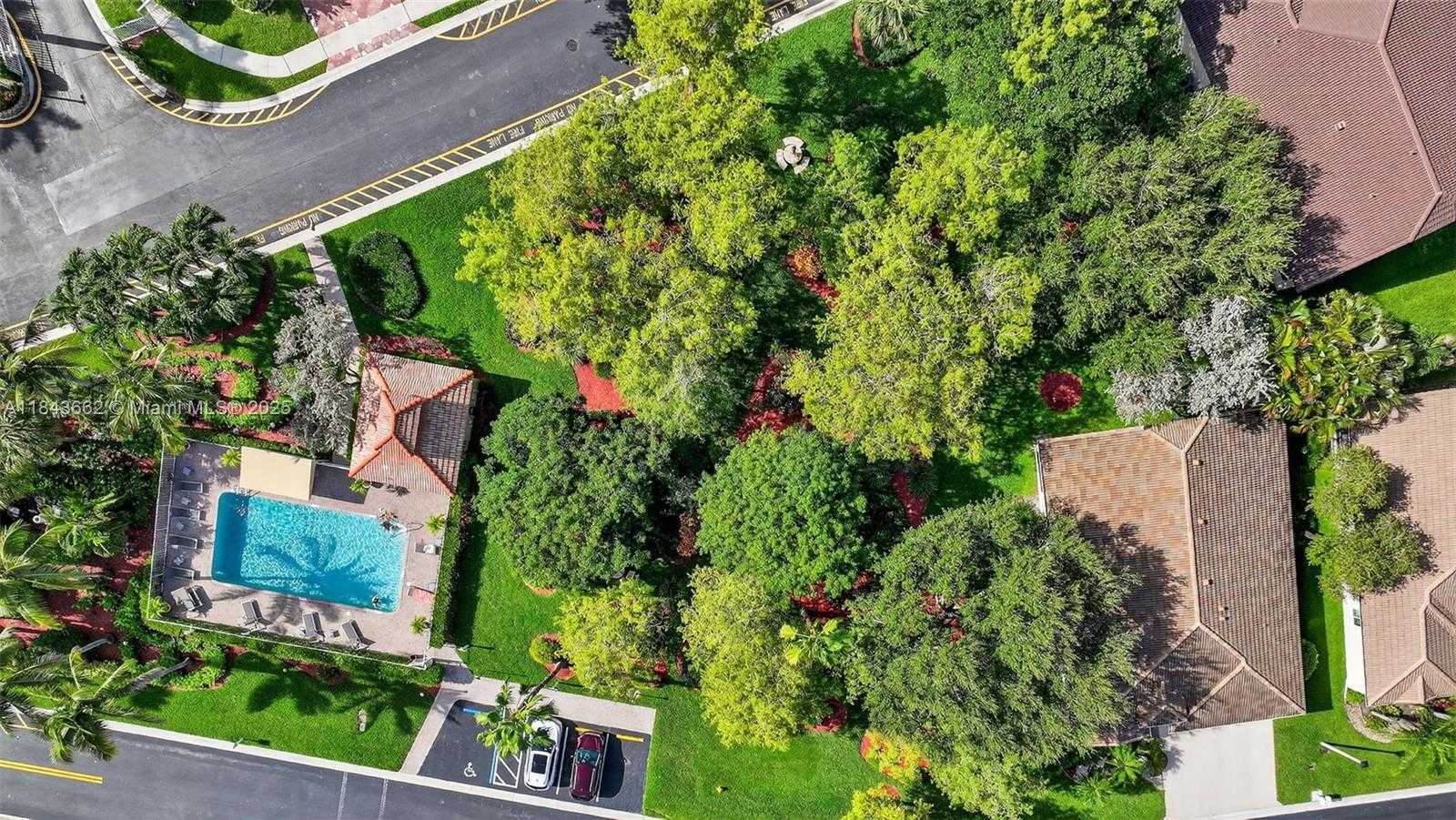 Small Image of 8754 NORTH WEST 75TH PL, Tamarac Number 47