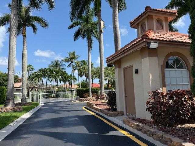 Small Image of 8754 NORTH WEST 75TH PL, Tamarac Number 56