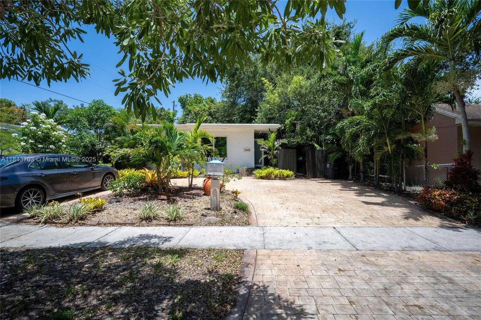Small Image of 13325 NORTH EAST 10TH AVE, North Miami Number 20