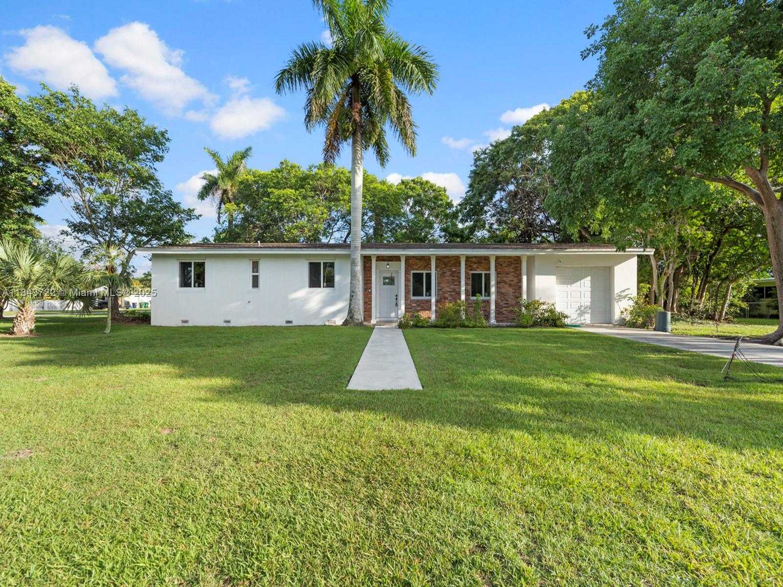 Small Image of 17300 SOUTH WEST 300TH ST, Homestead Number 33