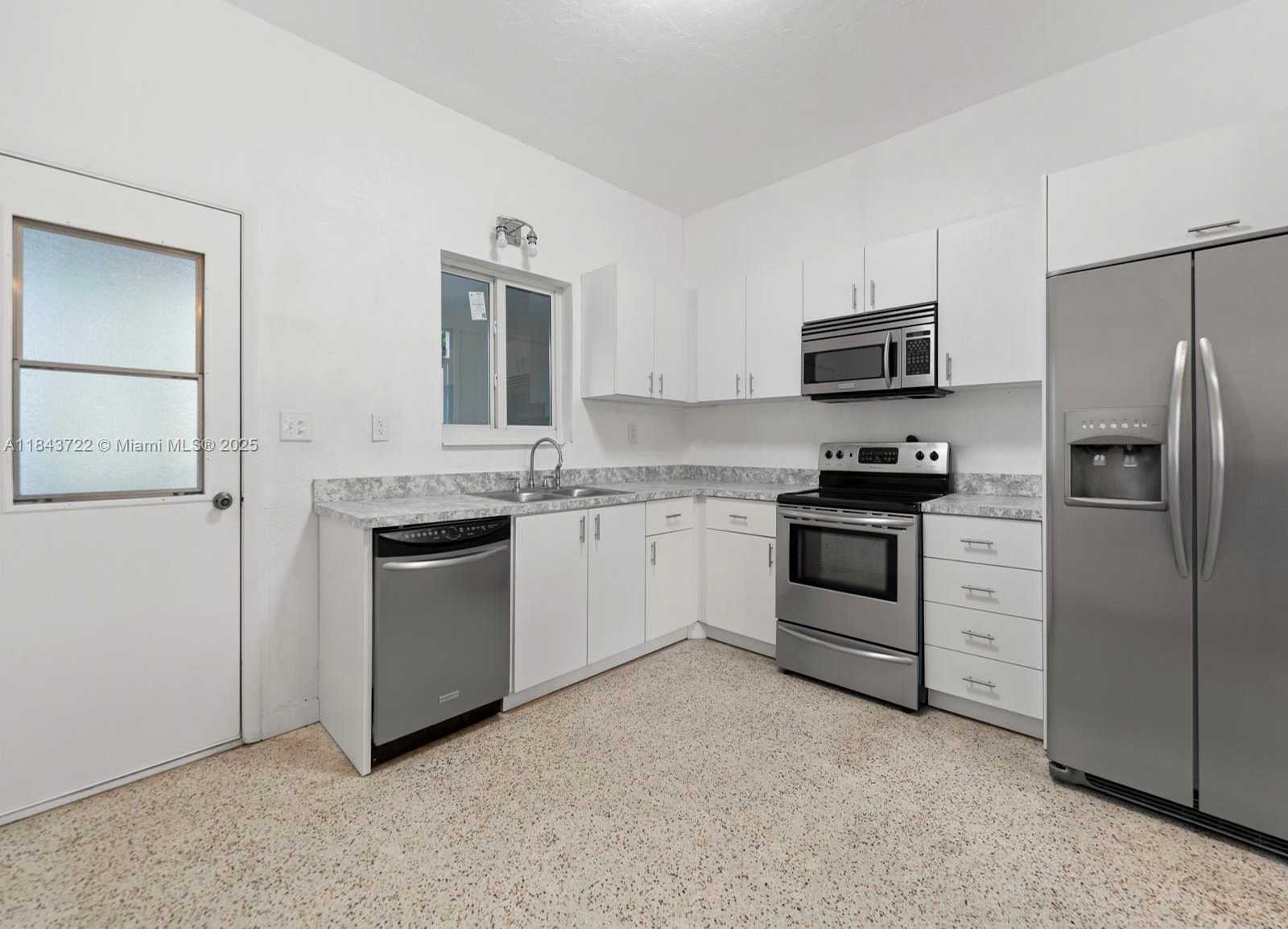Small Image of 17300 SOUTH WEST 300TH ST, Homestead Number 8