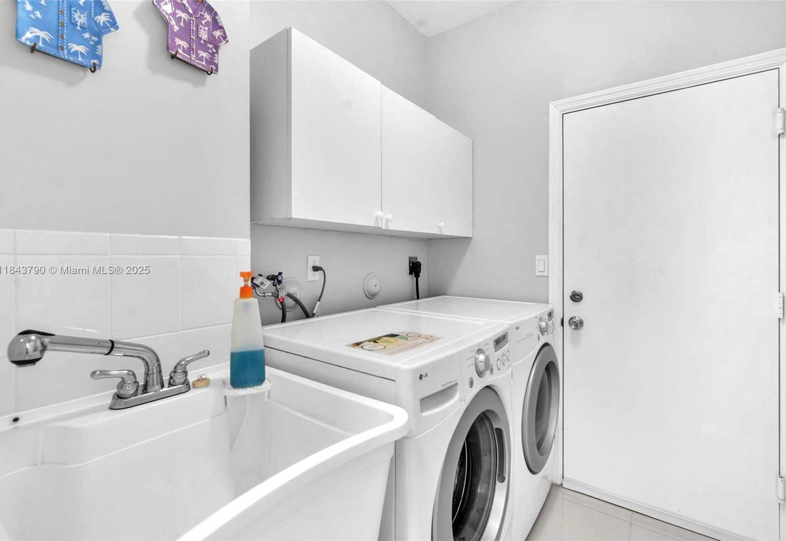 Small Image of 2885 SOUTH WEST 176TH TER, Miramar Number 23