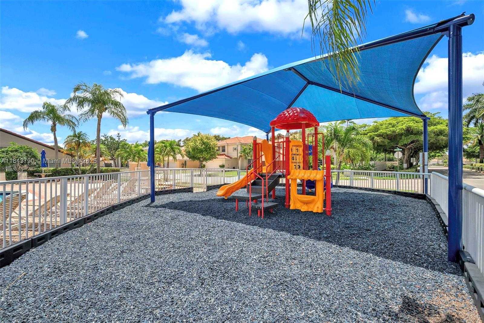 Small Image of 2885 SOUTH WEST 176TH TER, Miramar Number 46