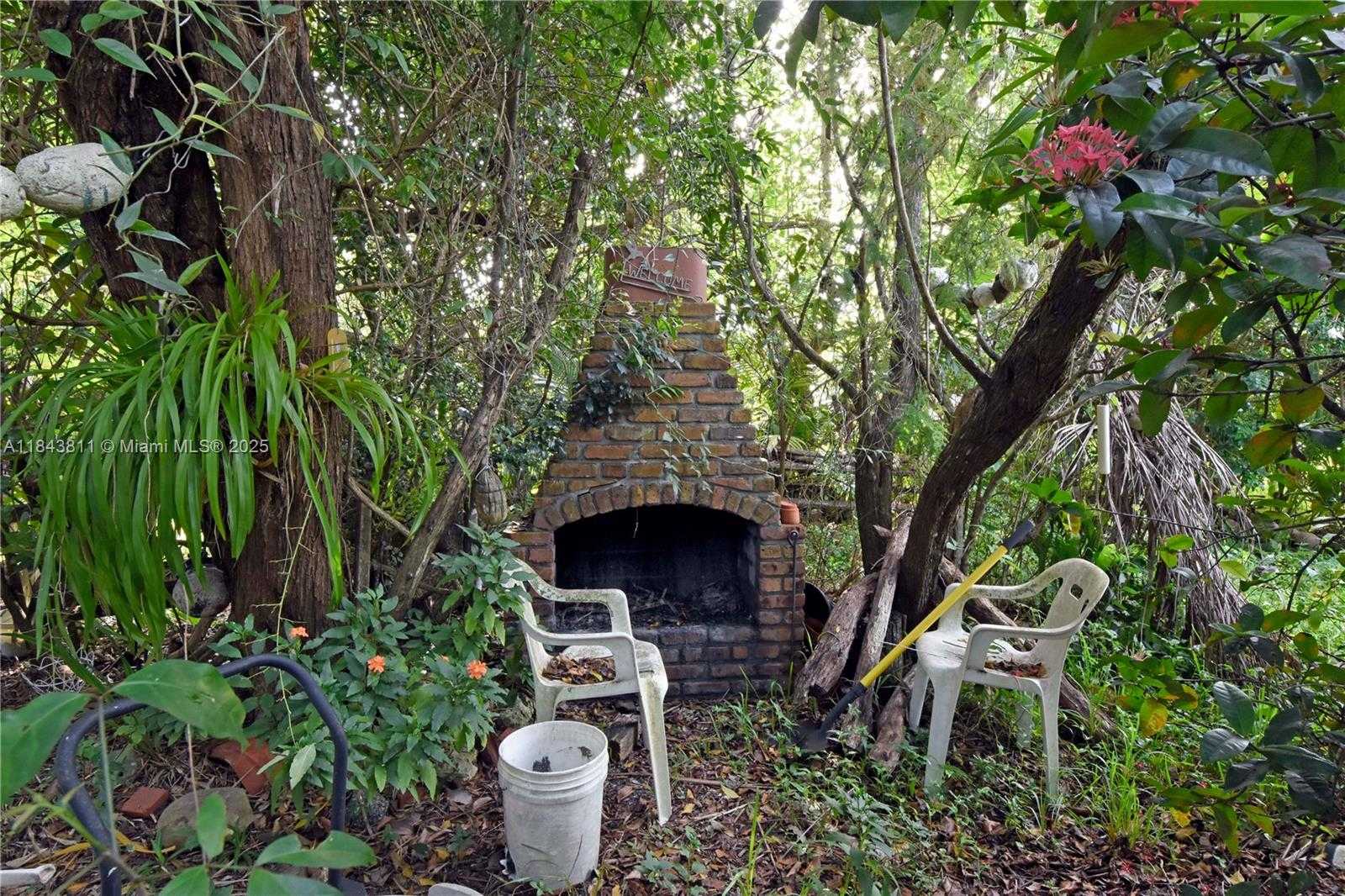 Small Image of 530 NORTH WEST 10TH ST, Homestead Number 8