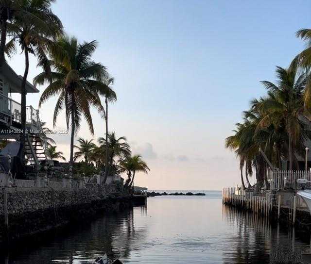 Small Image of 306 LITTLE MISS MUFFETT, Key Largo Number 20